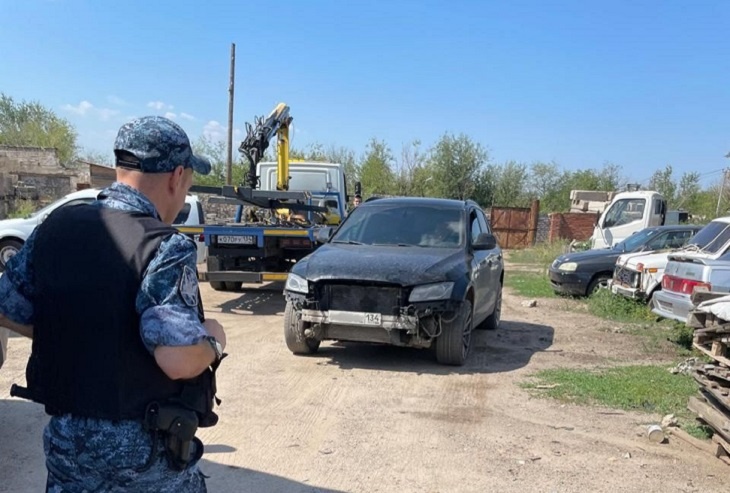 Под Волгоградом владелец Audi Q5 остался без колес из-за 1460 штрафов ГИБДД