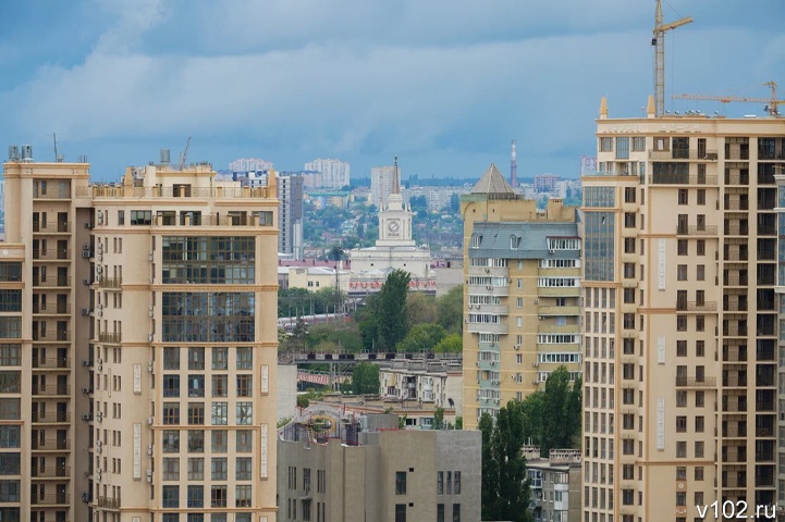 Без паники: в Волгограде после налёта 11 БПЛА началось разминирование обломков