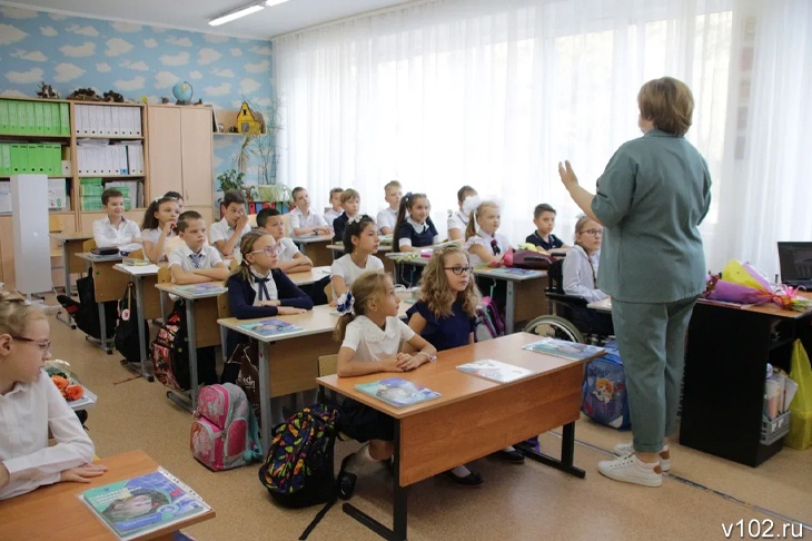 Минпросвещения защитит учителей от буллинга родителей-моралистов