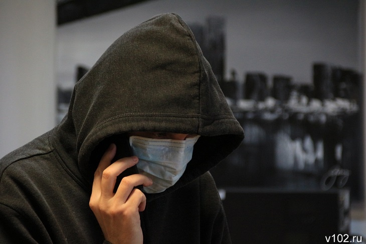 Почти 12 миллионов «подарили» аферистам двое жителей Волгограда и Волжского