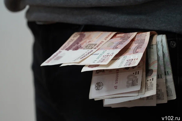 В Волгограде студентку ВолГАУ осудят за попытку подкупить преподавателей