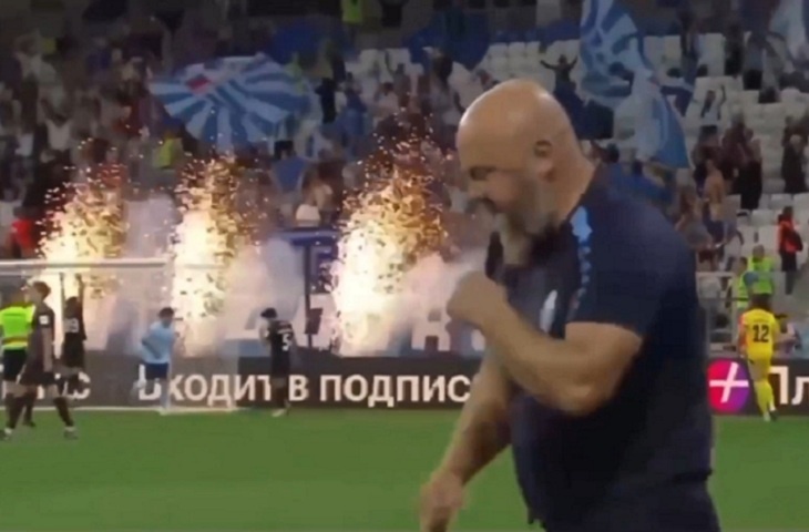 В сети завирусился ролик с танцующим главным тренером «Ротора» Бояринцевым