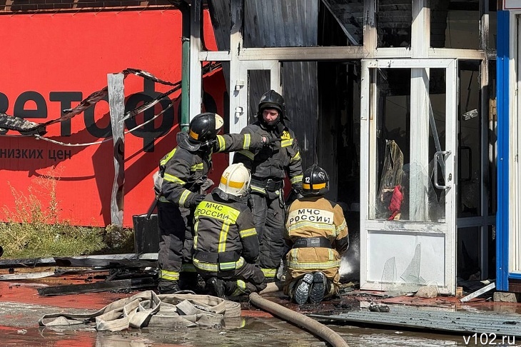 Локализация пожара на рынке в Волгограда шла почти 2,5 часа