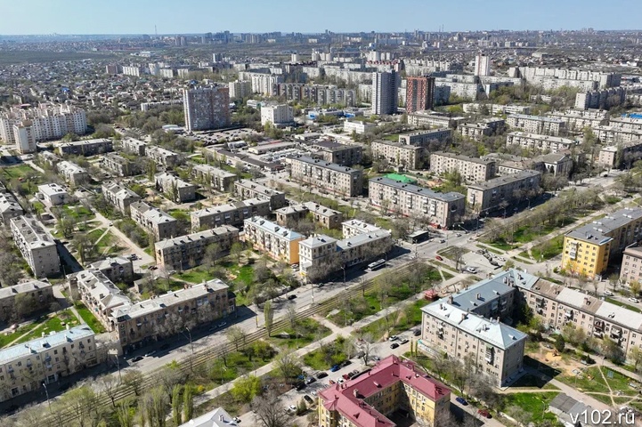 «Ждала подругу во дворе и бесследно исчезла»: в Волгограде ищут пропавшую 1 сентября 13-летнюю школьницу