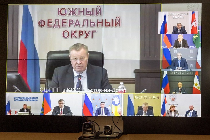 Андрей Бочаров принял участие в совещании полпреда по медицине