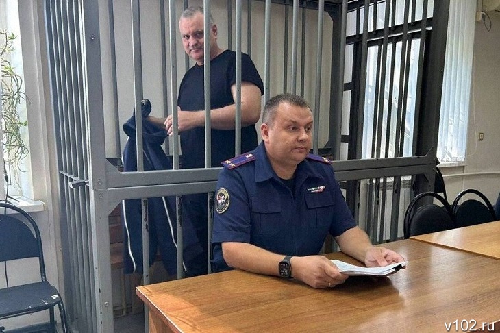 Уже 12 уголовных дел: админа «Острова Свободы» Серенко оставили в СИЗО еще на месяц
