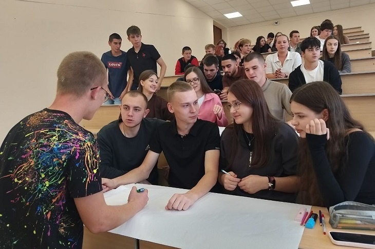 Новый формат уроков ПДД помогает запомнить правила юным волгоградцам