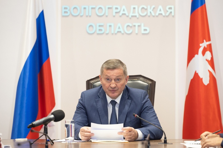 Андрей Бочаров поручил подготовить регион к досрочному началу отопительного сезона