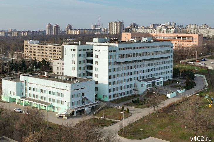 Медики борются за жизнь едва не утонувшего под Волгоградом 13-летнего школьника