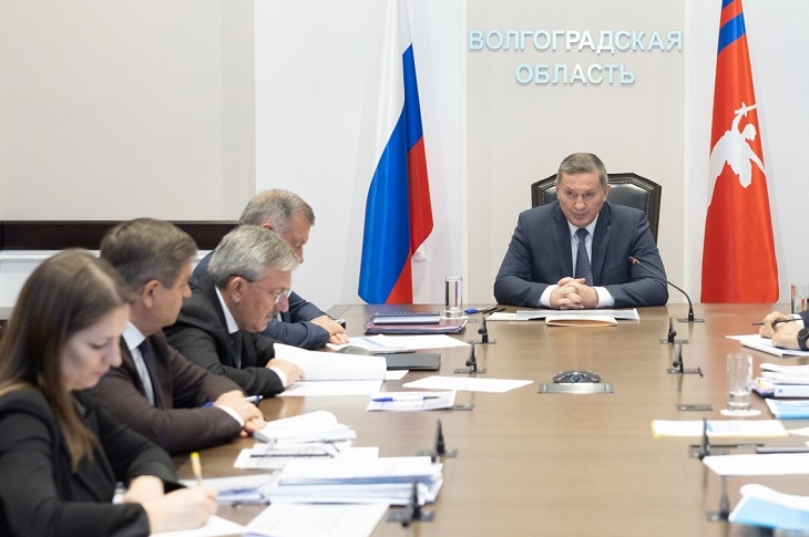 Бочаров созвал на встречу глав финансово-экономического блока