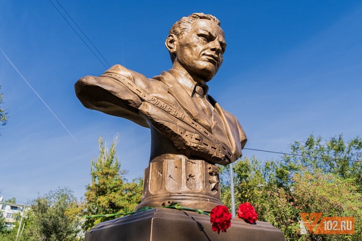 Бюст легендарного разведчика Рихарда Зорге открыли в Волгограде