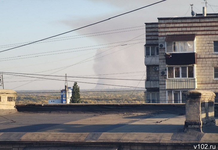 Смог от двух крупных пожаров накрыл три района Волгограда