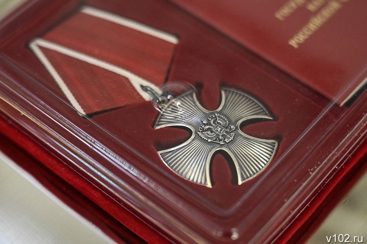 Родным 19 штурмовиков передали ордена и медали под Волгоградом