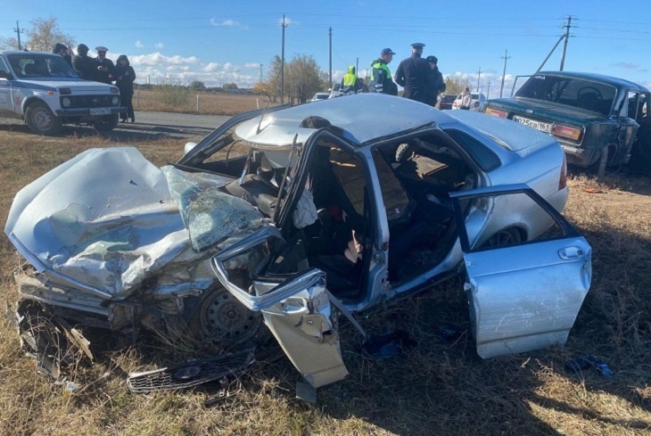 Под Волгоградом водителей двух разбившихся машин отдали под суд за гибель в ДТП двух человек