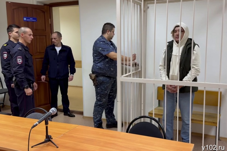 В Волжском арестованы молодые люди, забившие насмерть безногого ветерана СВО