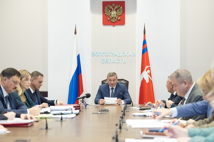 Проект бюджета Волгоградской области на 2026 год внесут в облдуму до 1 ноября