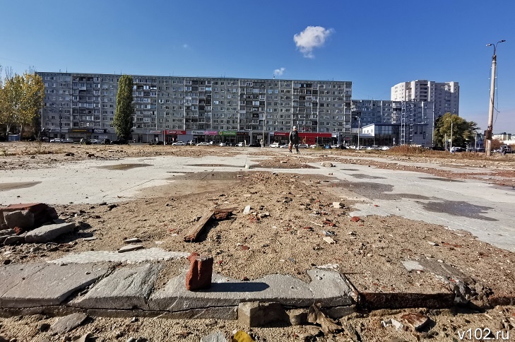 Так и перезимуем? На месте снесенного рынка «Олимпия» образовался «пустырь безнадеги»
