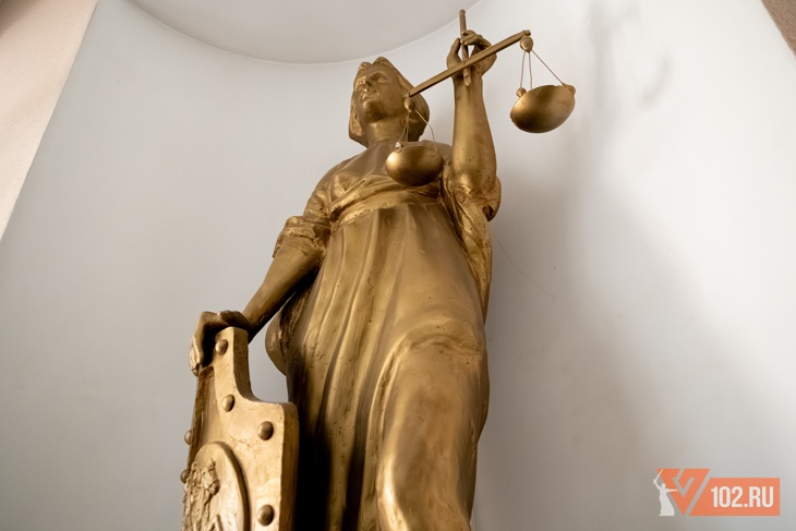 В Волгограде владельца шашлычной оштрафовали за трудоустройство иностранки