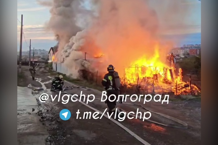 В МЧС прокомментировали крупный пожар в СНТ у Родниковой долины