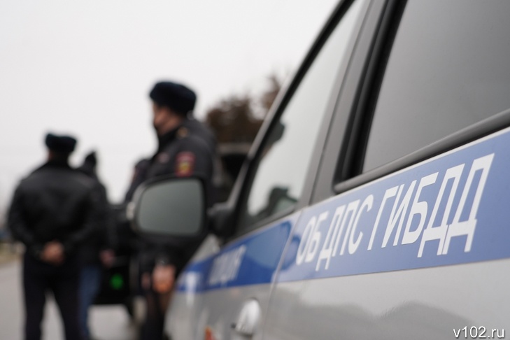 В Волгограде подростки «как в кино» угнали автомобиль, но не ушли от полиции
