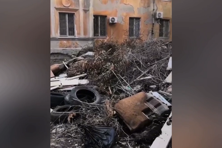 На юге Волгограда выросла мега-мусорка