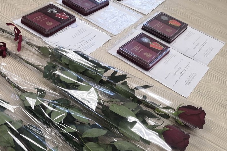 Ордена и медали передали родным геройски погибших на СВО камышан