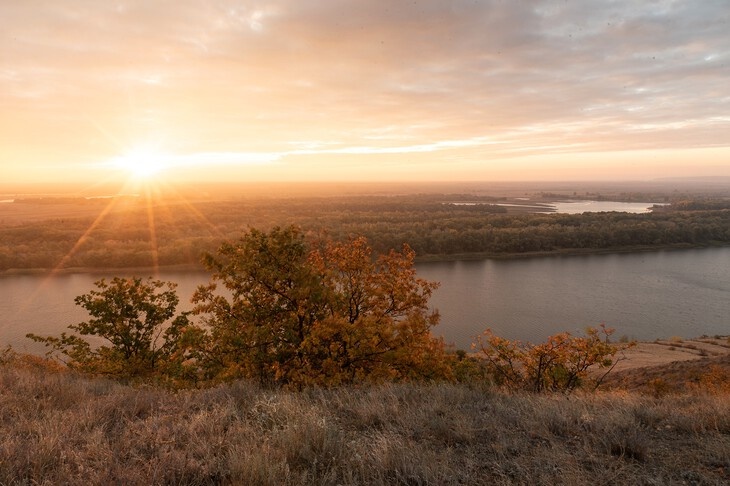 «Чисто визуально происходят мистические вещи»: волгоградский фотограф показал очарование «засыпающего» Задонья