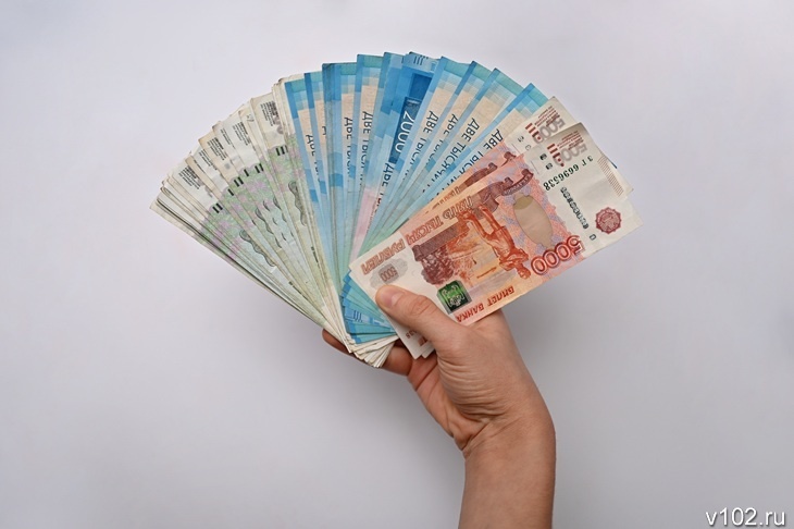 Волгоградцы больше половины зарплаты тратят на ипотечные взносы