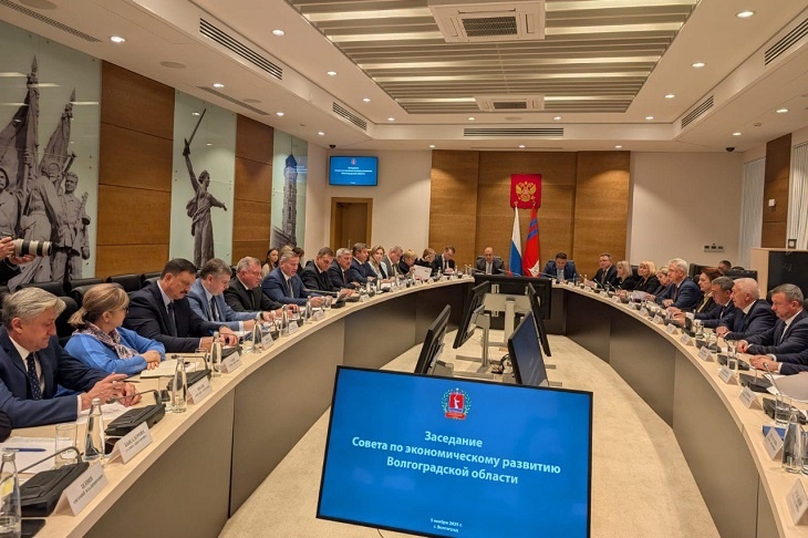 Бочаров собрал Совет по экономическому развитию Волгоградской области