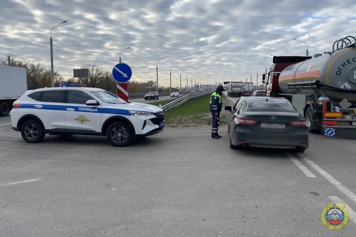 Под Волгоградом полиция изъяла 8 авто у водителей за нарушения ПДД
