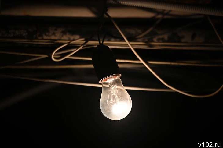 Под Волгоградом после атаки БПЛА свет вернулся в дома жителей четырёх районов