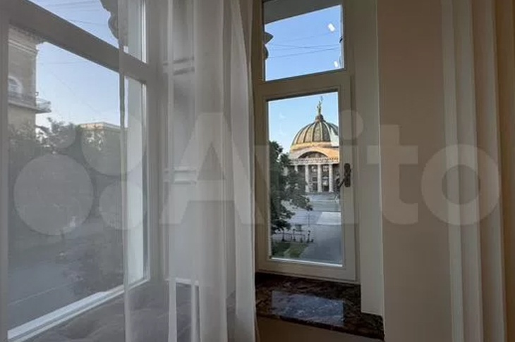 Элитную квартиру экс-ректора ВолГУ продают в Волгограде за 36 млн рублей