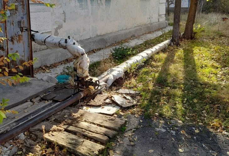 В Волгограде двое жильцов аварийного дома получили тяжелые травмы