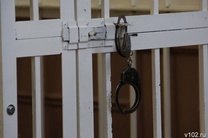 В Волгограде до семи лет тюрьмы грозит отцу, годами избивавшему детей