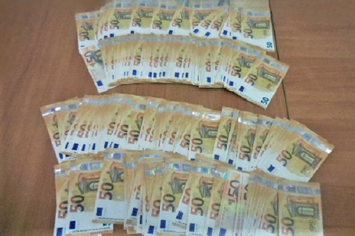 Пассажирка авиарейса Анталья-Волгоград лишилась 1,4 тысячи евро