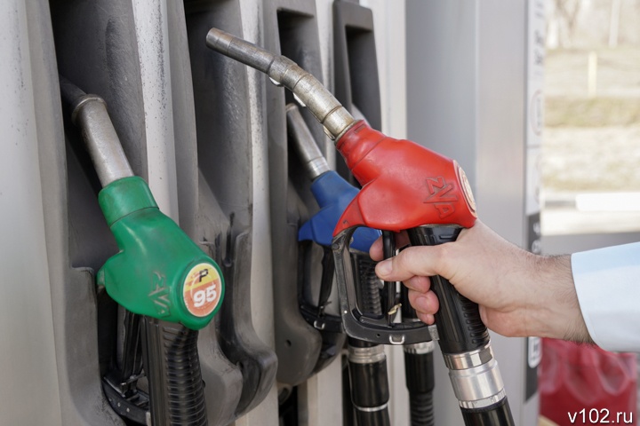 Росстат разглядел в Волгоградской области снижение цен на бензин