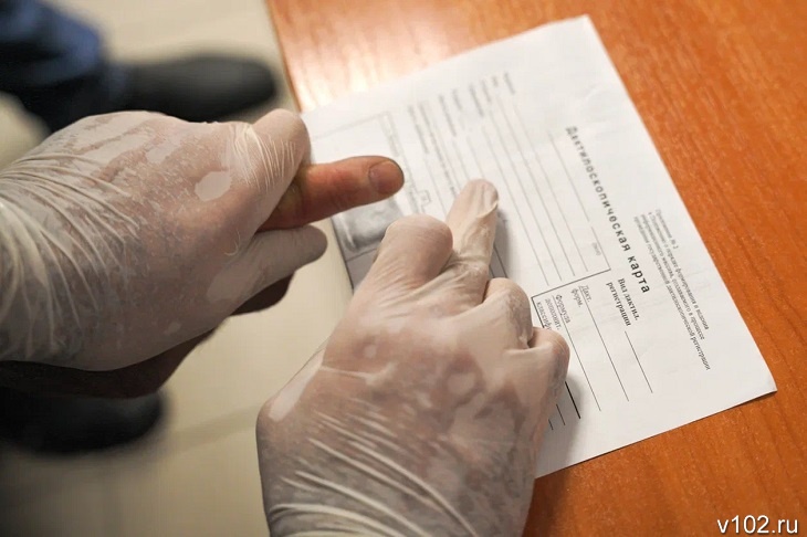 Волгоградец искромсал родную сестру, нанеся ей 47 ударов ножом