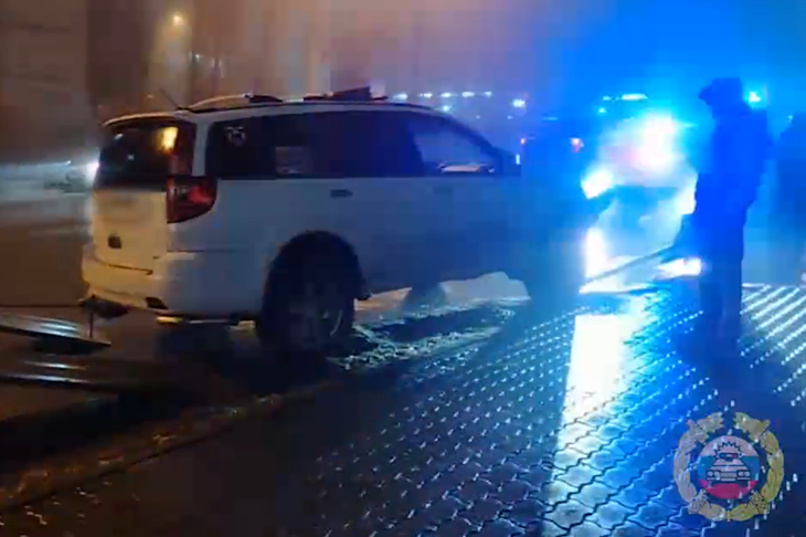 Пьяный волгоградец на внедорожнике протаранил 7 автомобилей на ул. Симонова