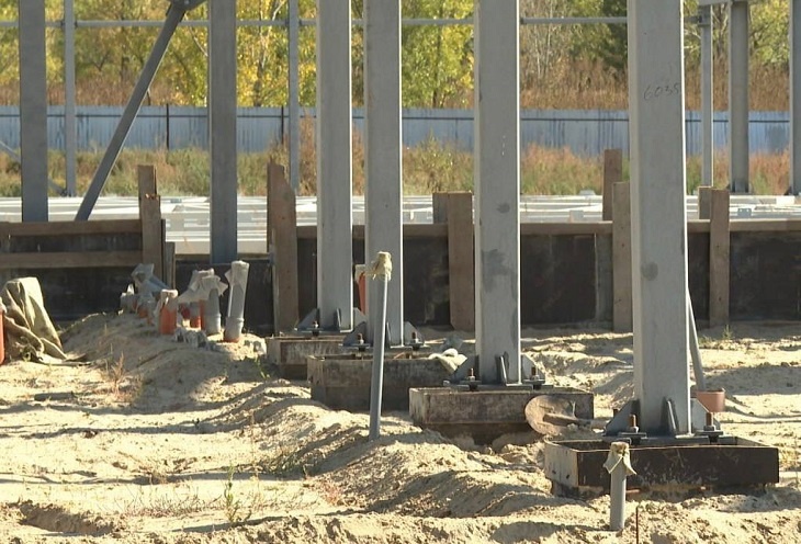 Конец мученьям? Под Волгоградом расторгли контракт на строительство ледовой арены за четверть миллиарда