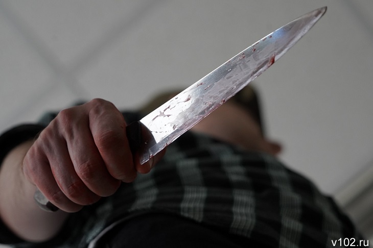 Волгоградская полиция разбирается в обстоятельствах ножевого конфликта из-за тельняшки