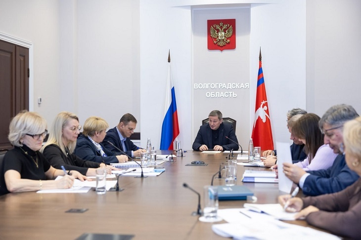 Андрей Бочаров вызвал подчиненных на совещание в выходной день