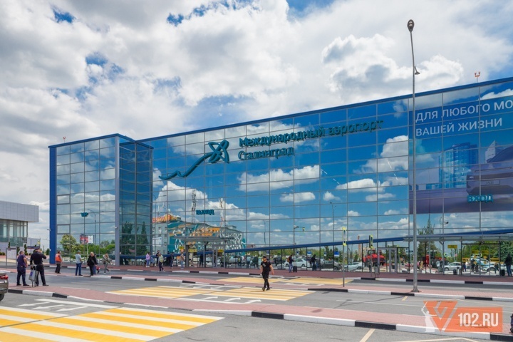 В Волгограде аэропорт возобновил работу после ночных атак БПЛА