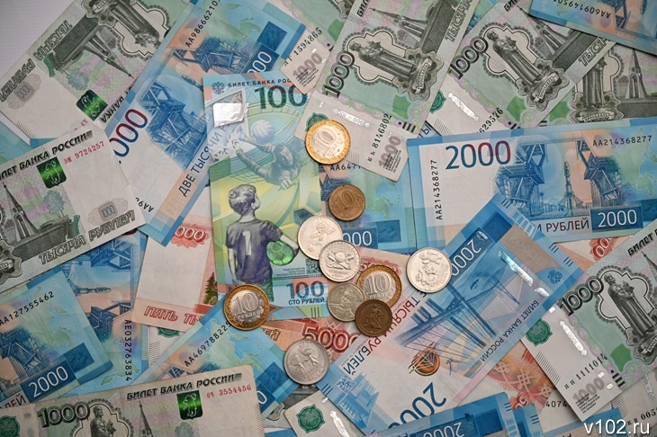 Госдума рассмотрит повышение МРОТ для россиян во втором чтении