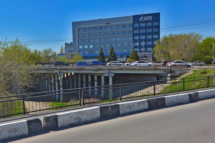В Волгограде путепровод на улице Рабоче-Крестьянской заработал в шесть полос