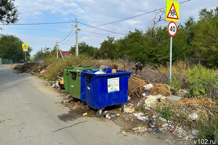 Под Волгоградом суд обязал чиновников обустроить 164 контейнерных площадки