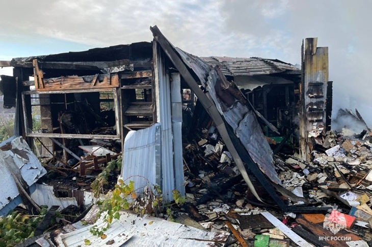 Два человека сгорели в станице Волгоградской области