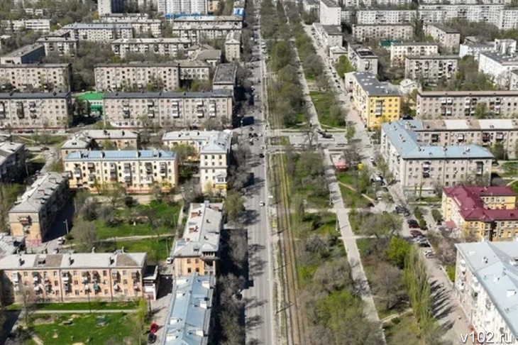 В Волгограде идет поквартирное обследование МКД с выбитыми окнами