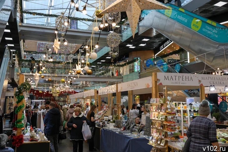 Avito: волгоградцы готовы потратить на Новый год 14 тысяч рублей