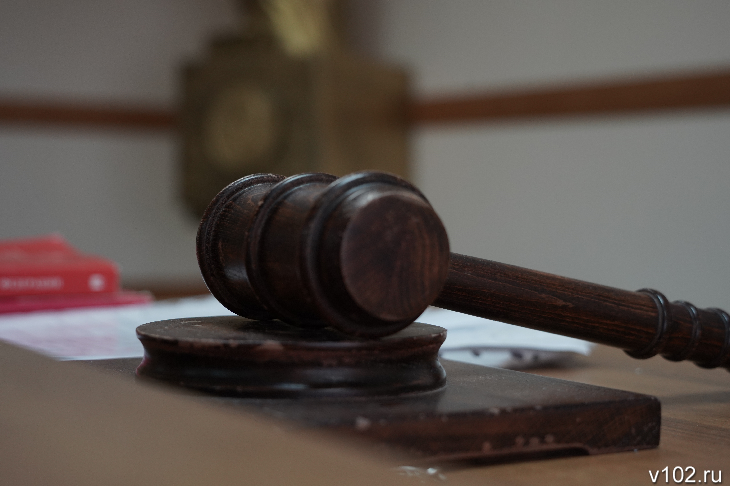Под Волгоградом за испорченное авто начальника осудили лишенного премии водителя
