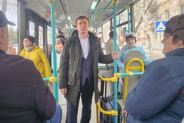 В Саратове со скандалом уволили бесстрашного замглавы района